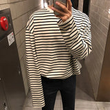 Korean Style Men's T-shirts Round Collar Striped Long Sleeve Contrast Color Causal Tops Pullover Male Loose Tee